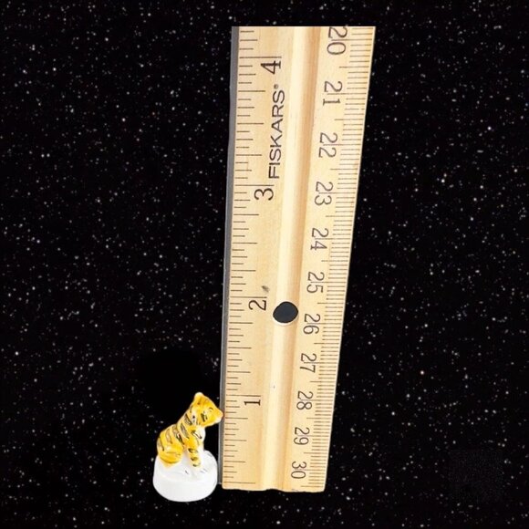 Minh Long Fine Porcelain Mini Figurine Tiger Le Tigre Small Figure 1”Tall .5”W - Picture 7 of 8